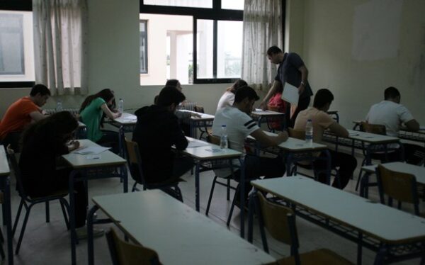 Βάσεις 2016: Πού αυξάνονται και πού μειώνονται