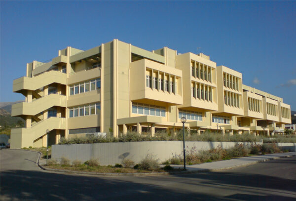 Τι γίνεται με τις προσλήψεις στα ΑΕΙ