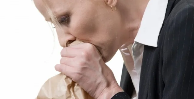 Κρίση πανικού: Όλα τα συμπτώματα. Πόσο διαρκεί