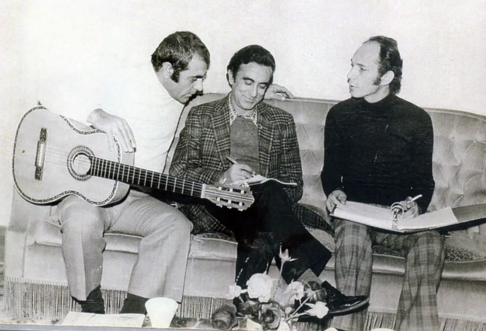 ΤΟ ΘΟΛΩΜΕΝΟ ΜΟΥ ΜΥΑΛΟ..