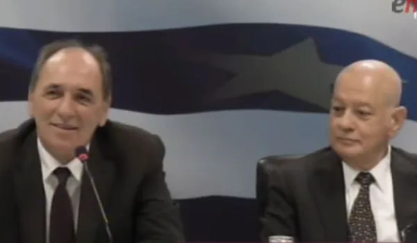 Η τελετή παράδοσης – παραλαβής στο υπουργείο Οικονομίας