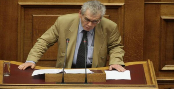 Παπαγγελόπουλος: «Ούτε βήμα πίσω στη μάχη της διαπλοκής»