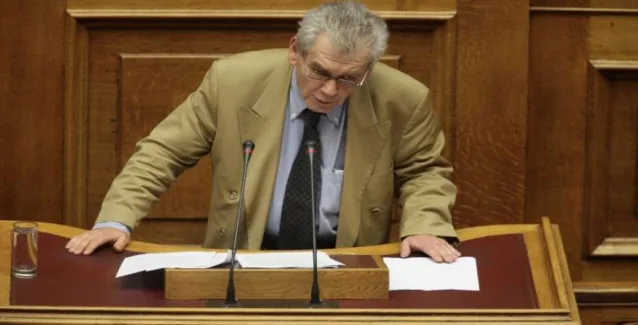 Παπαγγελόπουλος: «Ούτε βήμα πίσω στη μάχη της διαπλοκής»