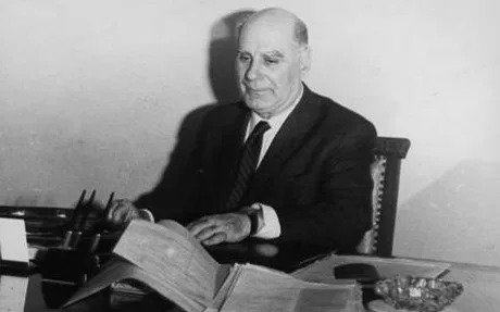 Ευάγγελος Παπανούτσος: Κείμενό του στις Πανελλαδικές 2016