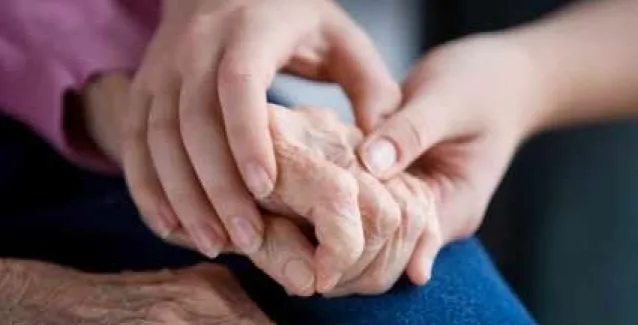 Η βιταμίνη, που θα σας προστατέψει από την νόσο Πάρκινσον