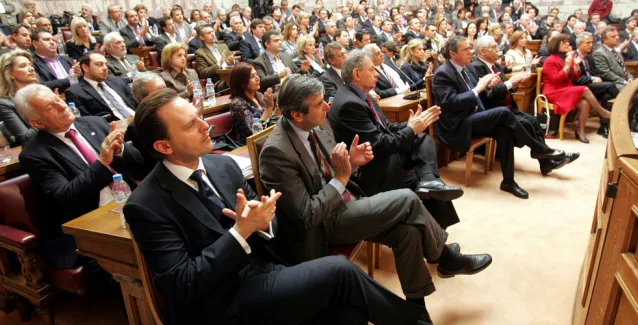 Σκανδαλίδης: Δεν μπορούμε άλλο να τρώμε τις σάρκες μας…