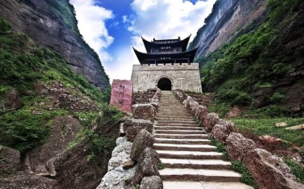 Jianmenguan: Το βουνό με τα εντυπωσιακά μονοπάτια