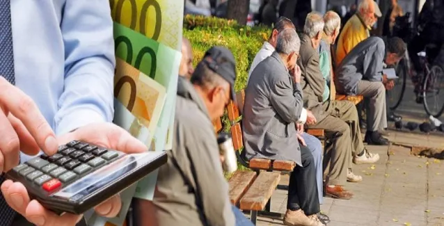Τριπλό «χαράτσι» στις συντάξεις