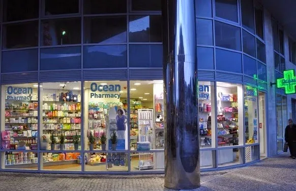 ΣΥΓΚΙΝΗΤΙΚΟ ! Ένα φτωχό ζευγάρι μπήκε σε ένα φαρμακείο χωρίς να γνωρίζει ότι η ζωή του θα άλλαζε για πάντα!