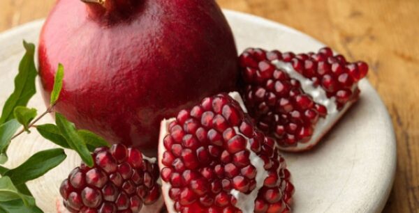 Το ρόδι έχει 14 θεραπευτικές ιδιότητες