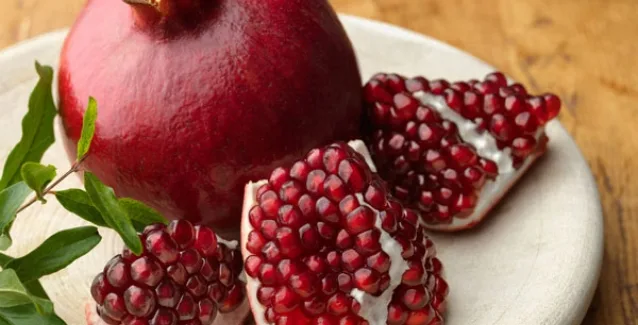 Το ρόδι έχει 14 θεραπευτικές ιδιότητες