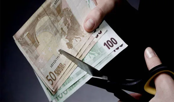 Κόφτης σε επιδόματα και φοροαπαλλαγές, αλλαγές στο πτωχευτικό δίκαιο