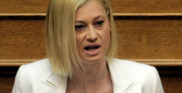 Η Ραχήλ Μακρή ετοιμάζει νέο πολιτικό φορέα