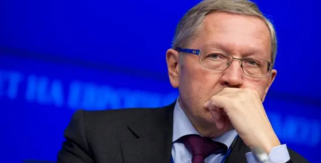 Ο Κ.Ρέγκλινγκ στη «γραμμή» Σόιμπλε: «Η Ελλάδα είναι δεσμευμένη να μας ενημερώνει»