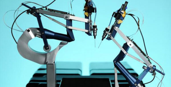 Πραγματοποιήθηκε η πρώτη ρομποτική επέμβαση στο μάτι