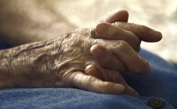 Μάνα συγγνώμη και …σ΄ευχαριστώ!