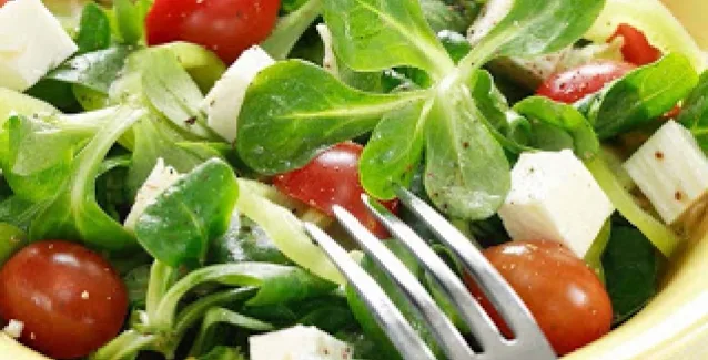 Αυτές είναι οι τροφές που πρέπει να τρώτε για να αντέξετε τη ζέστη