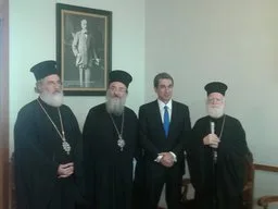 30-10-14 Συνάντηση Υπουργού Παιδείας και Θρησκευμάτων, Ανδρέα Λοβέρδου με τον Σεβασμιώτατο Αρχιεπίσκοπο Κρήτης κ. Ειρηναίο