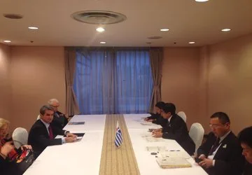 09-11-14 Συνάντηση Υ.ΠΑΙ.Θ, Ανδρέα Λοβέρδου με τον Υπουργό Παιδείας της Ιαπωνίας