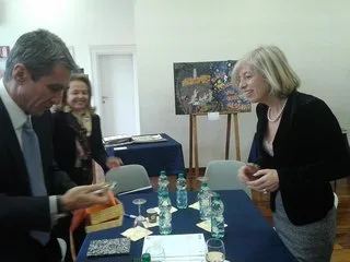 15-12-14 ΣΥΝΑΝΤΗΣΗ ΥΠΑΙΘ Α. ΛΟΒΕΡΔΟ ΜΕ ΥΠΟΥΡΓΟ ΠΑΙΔΕΙΑΣ ΙΤΑΛΙΑΣ