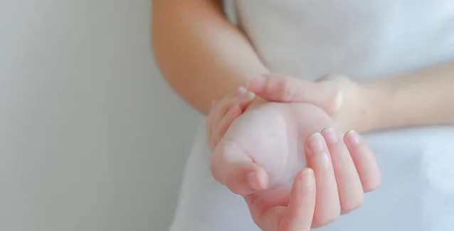 Αυτοάνοσα νοσήματα: Οι 5 παράγοντες που αυξάνουν τον κίνδυνο