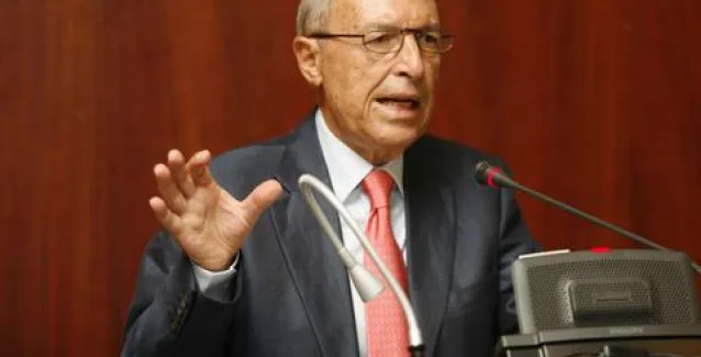 Σημίτης: Το πρώτο μνημόνιο δεν ήταν μονόδρομος!