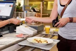 Νέος οδηγός σίτισης αναπληρωτών