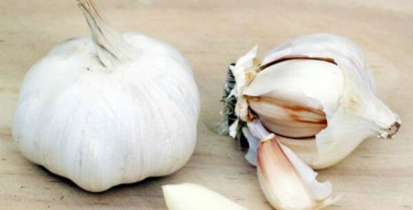 Σκόρδο: Απίστευτες χρήσεις του που δεν φαντάζεστε