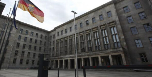 Εκπρόσωπος Σόιμπλε: H έκθεση της τρόικας είναι αρκετά επικριτική