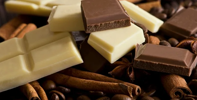 Η σοκολάτα σύμμαχος στη μάχη κατά του εγκεφαλικού και της καρδιάς