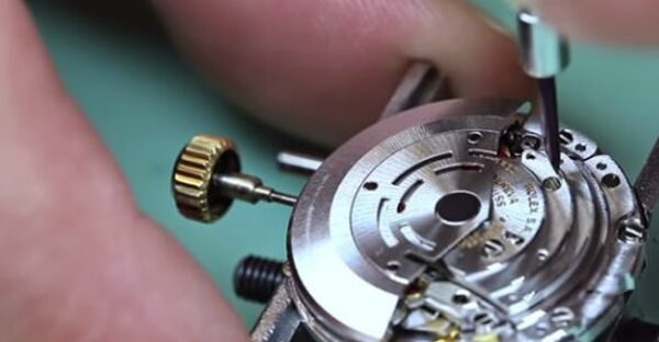 Γιατί τα ρολόγια Rolex είναι τόσο ακριβά; Μετά από αυτό το βίντεο θα ξέρετε το γιατί!