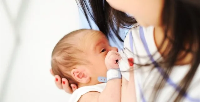 Ο θηλασμός μειώνει τον κίνδυνο καρδιοπάθειας για τις μητέρες