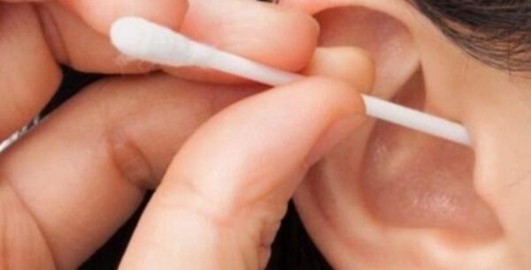 Γιατί οι μπατονέτες είναι επιβλαβείς για τα αυτιά μας