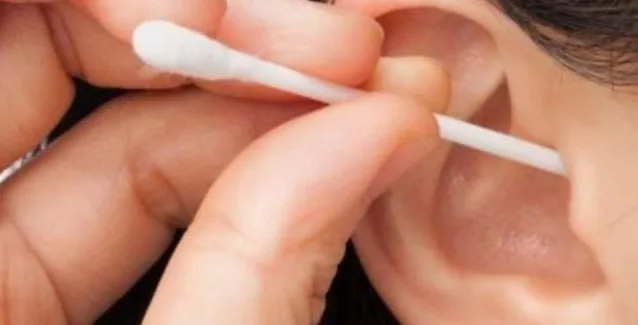 Γιατί οι μπατονέτες είναι επιβλαβείς για τα αυτιά μας