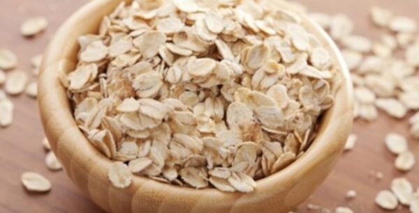 Τα διατροφικά ωφέλη της βρώμης: Μειώνει τη χοληστερίνη και όχι μόνο!
