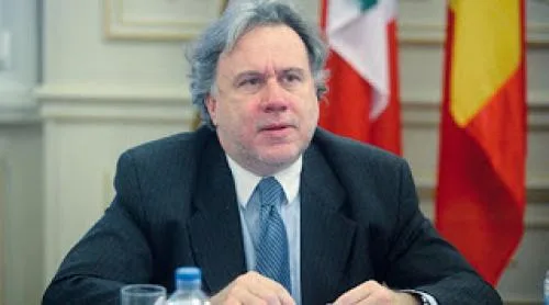 Τί θα πληρώσουν οι ελεύθεροι επαγγελματίες σύμφωνα με τον Κατρούγκαλο;