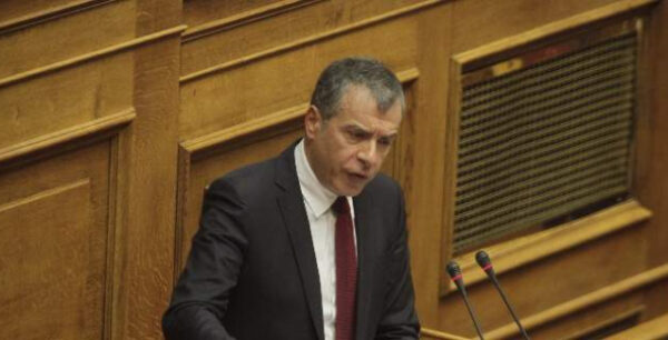 Θεοδωράκης: Ο δρόμος προς την Ευρώπη δεν περνάει από τα Iμια