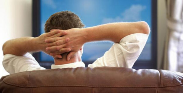 Βλέπετε πολλή τηλεόραση; Δείτε από τι κινδυνεύετε