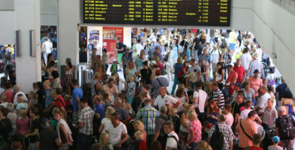 Κατακόρυφη αύξηση στα έσοδα τουρισμού τον Οκτώβριο