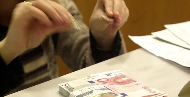 Στο ΦΕΚ η απόφαση για το Κοινωνικό Εισόδημα Αλληλεγγύης – Η διαδικασία ένταξης – Εσείς είστε δικαιούχοι;