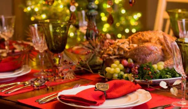 Ανοικτά μαγαζιά: Ακριβότερο φέτος το χριστουγεννιάτικο τραπέζι