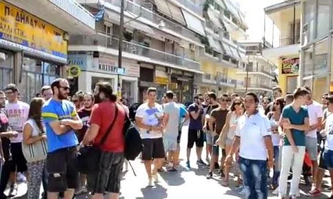 Χωρίς φαγητό χιλιάδες φοιτητές στη Λαμία – Κραυγή αγωνίας έξω από τη λέσχη του ΤΕΙ που έκλεισε