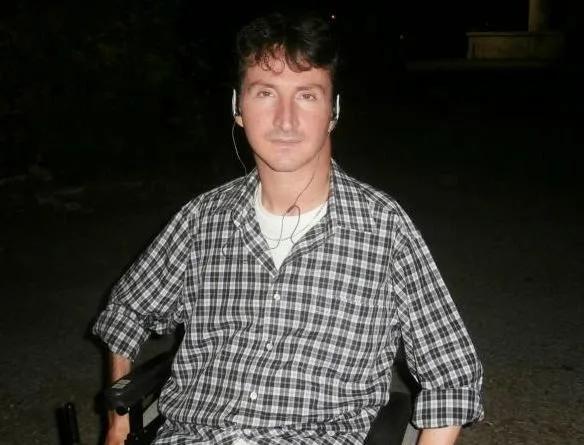 25 χρόνια μετά ο Παναγιώτης επιστρέφει στο σχολείο και… στα όνειρά του!