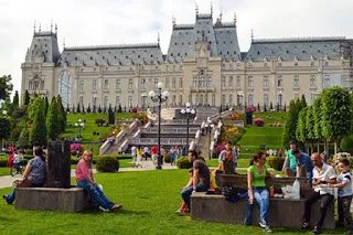 Έχετε ποτέ ακούσει σκύλο να φωνάζει βοήθεια; Δείτε το βίντεο που θα λυγίσει και τις πιο σκληρές ψυχές!