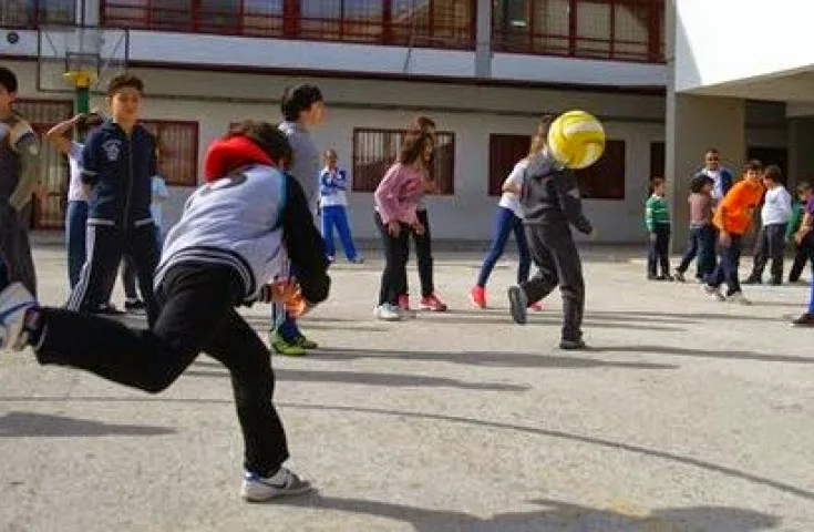 Πάτρα: Κοινωνικός αποκλεισμός λόγω φτώχειας στα σχολεία