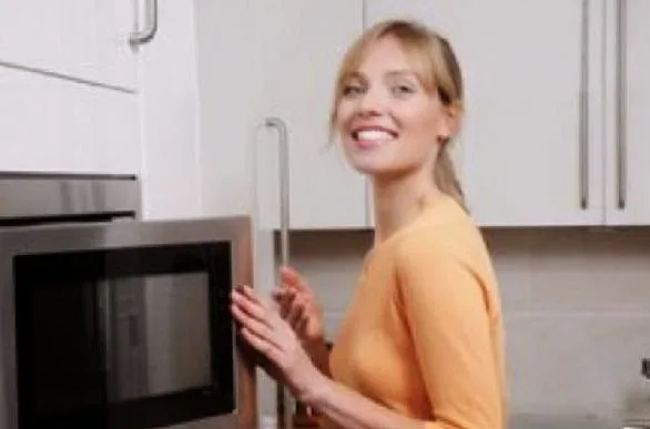 Πόσο επικίνδυνος για την υγεία μας είναι ο φούρνος μικροκυμάτων;