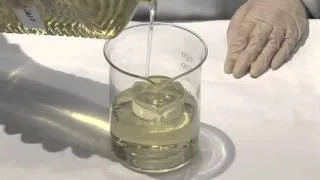 Φοβερό ΤΡΙΚ: Πώς μπορούμε να κάνουμε αόρατο ένα ποτήρι…