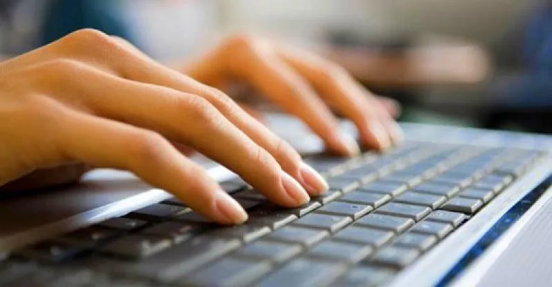 Φινλανδία: Υποχρεωτικό μάθημα στα σχολεία από το 2016 για την ταχύτερη πληκτρολόγηση σε υπολογιστή!