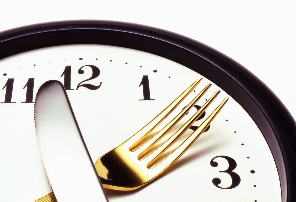 Αλήθεια ή ψέμα; Το βραδινό φαγητό προκαλεί αύξηση του βάρους;