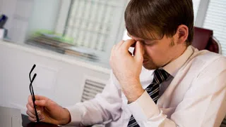 Γιατί είμαστε κουρασμένοι; 10 πιθανές αιτίες